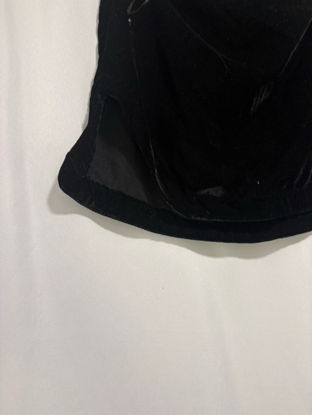 Free People Annalise Black Velvet Mini Skirt Women’s Size 8 Y2K Going‎ Out - Picture 8 of 10